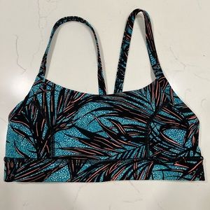 Lululemon sport bra